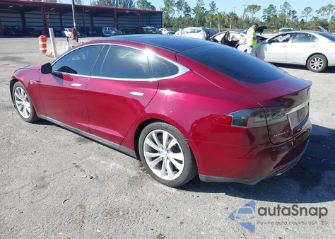 2012 Tesla Model S Signature z USA, uszkodzony, nr VIN 5YJSA1DN4CFP01583